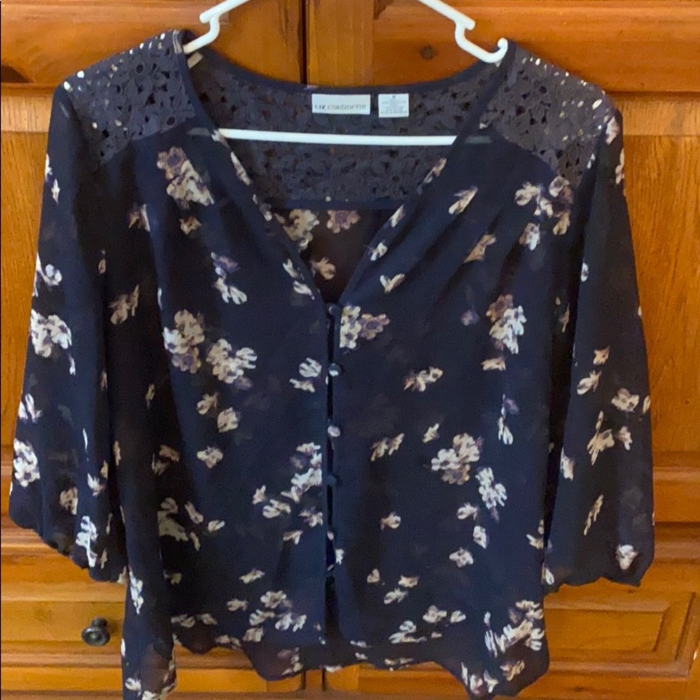 Blouse.